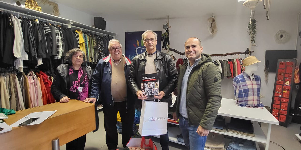 Lions Clube Seixal-Miratejo entrega cabazes solidários