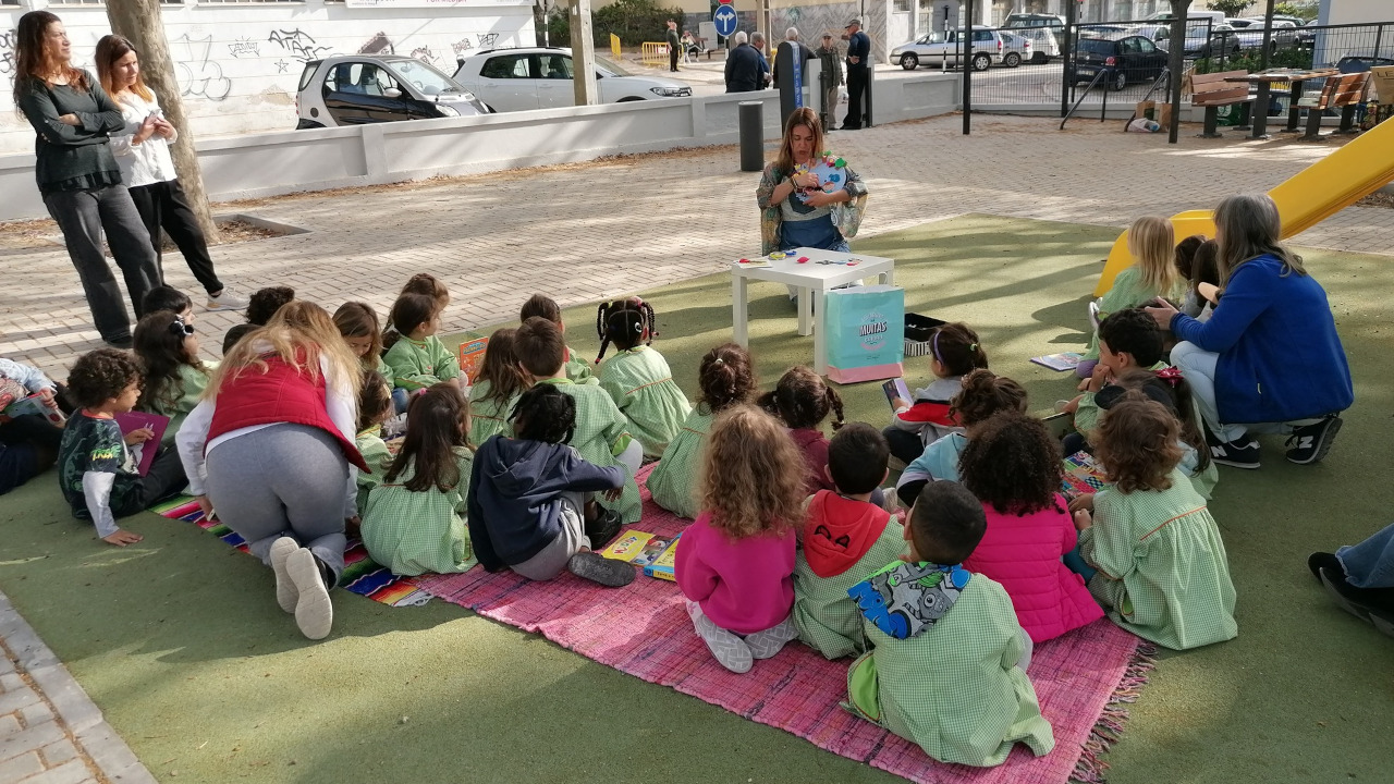 "Ler Alimenta" com as crianças do Jardim de Infância de Corroios