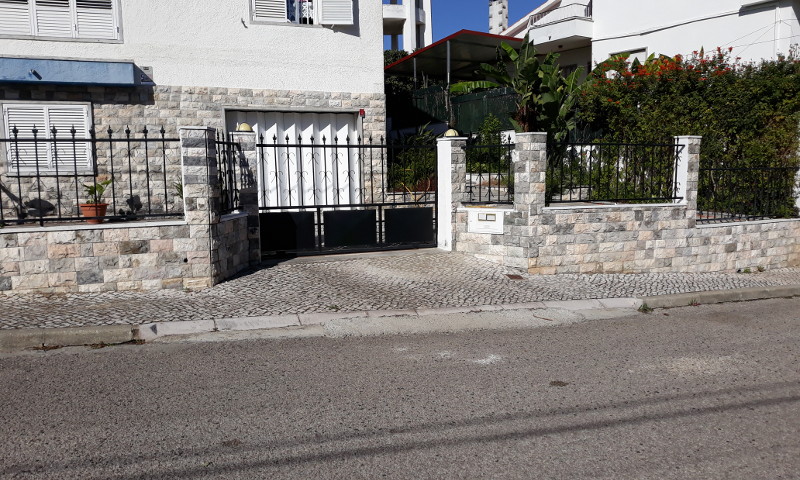 Requalificação de calçada na Rua António Nobre