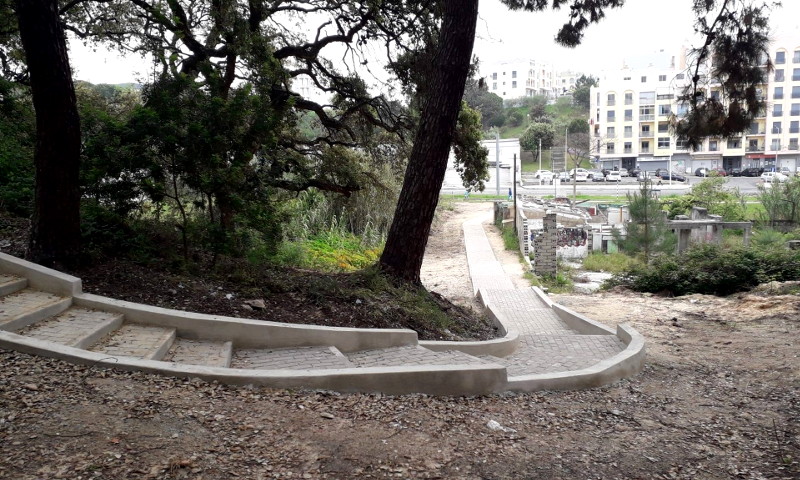 Melhor acesso pedonal na Urbanização da Quinta do Conde