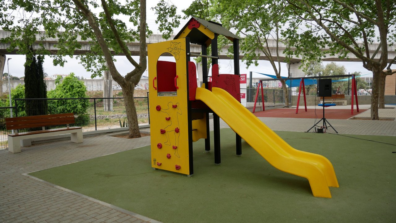 Parque infantil renovado na Quinta de S. Nicolau