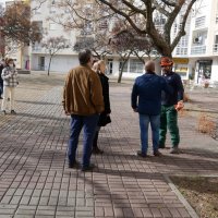 Ação de limpeza urbana nas ruas da Quinta da Marialva