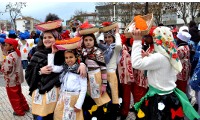 Desfile das crianças na folia do Carnaval